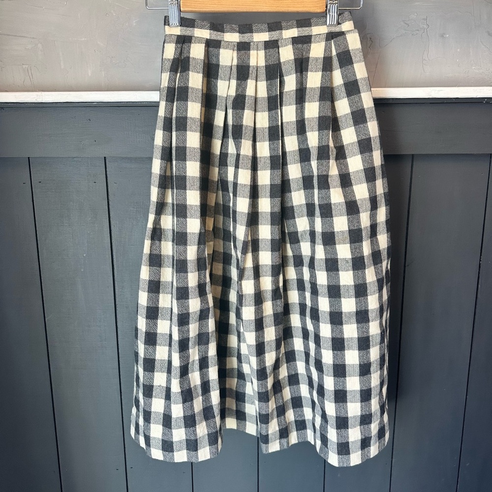 Vintage Wool Pleated Black and Cream Oversize Gingham Midi Skirt size 6 - Picture 2 of 12